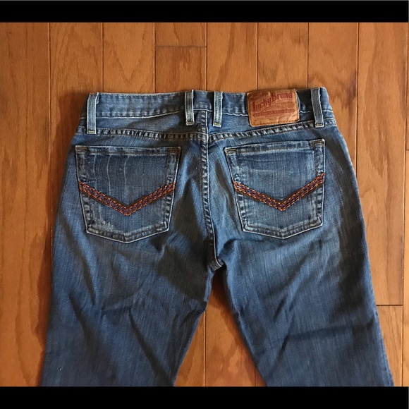 Nice Embroidered Pocket Faded Button 🪰 Lucky Brand Jeans! - Picture 12 of 16